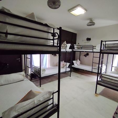 A Sleepy Fox Hostel New Delhi Luaran gambar