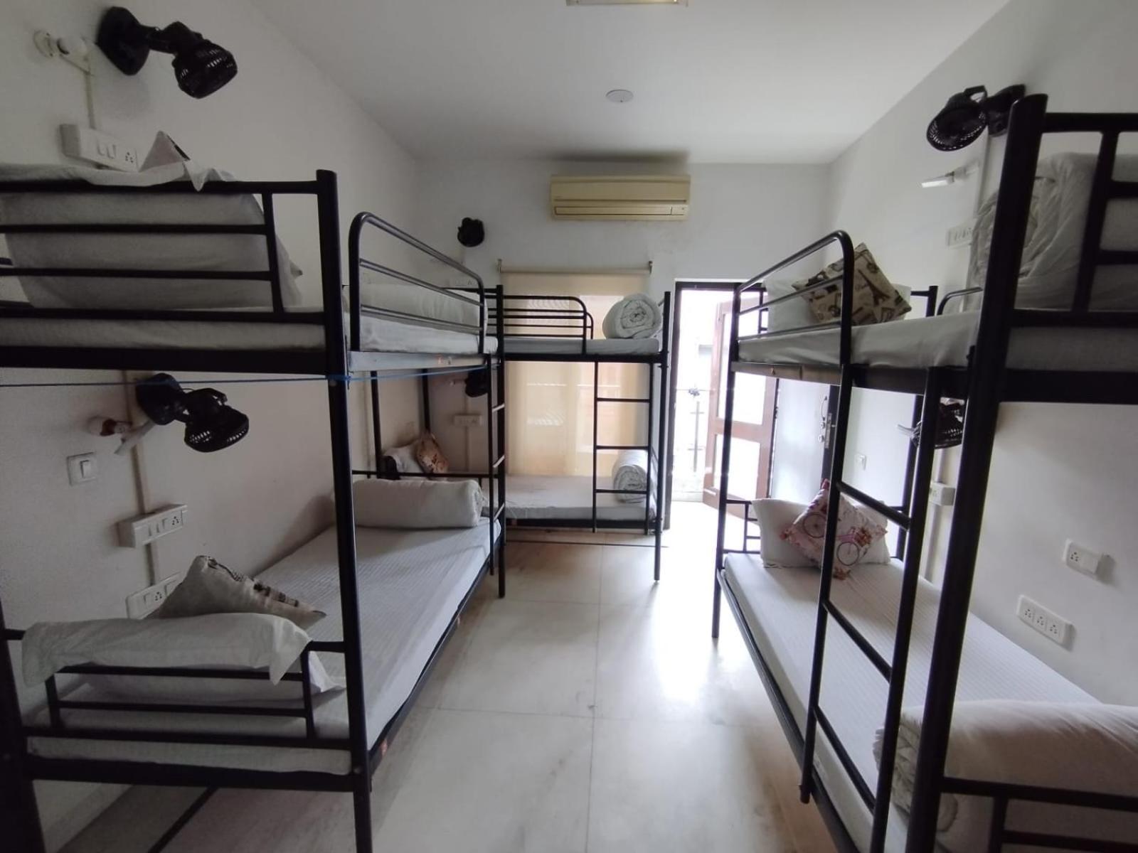 A Sleepy Fox Hostel New Delhi Luaran gambar