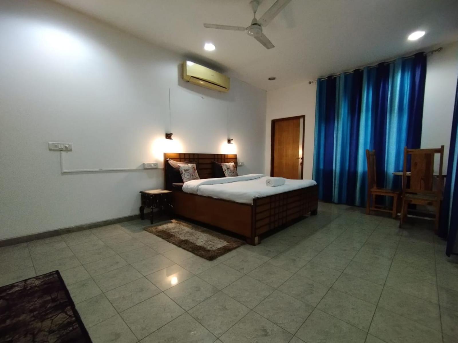 A Sleepy Fox Hostel New Delhi Luaran gambar